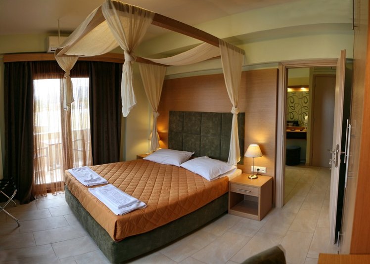 JUNIOR SUITE POOL VIEW Room