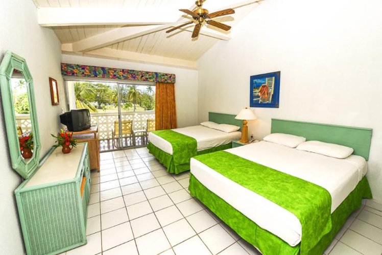 DOUBLE SUPERIOR QUEEN BED Room