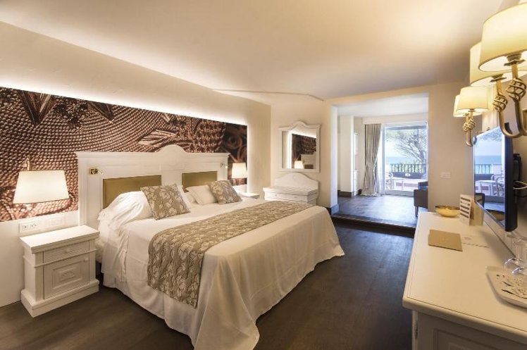 JUNIOR SUITE ONE BED Room