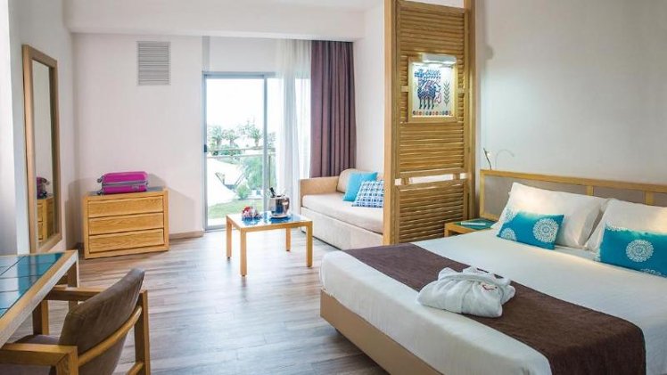 DOUBLE SIDE SEA VIEW Room