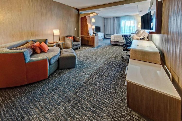 JUNIOR SUITE KING SIZE BED Room