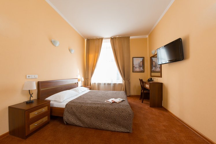 DOUBLE STANDARD Room