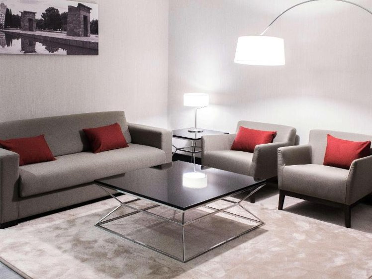 DOUBLE EXECUTIVE QUEEN BED Room