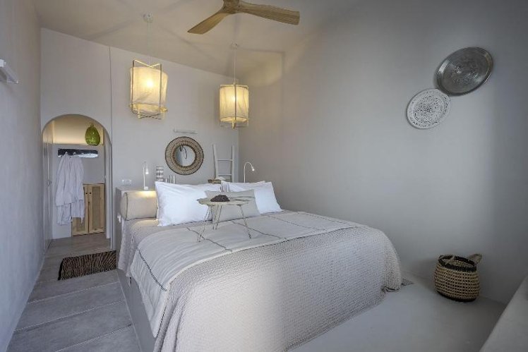 DOUBLE WITH JACUZZI Room