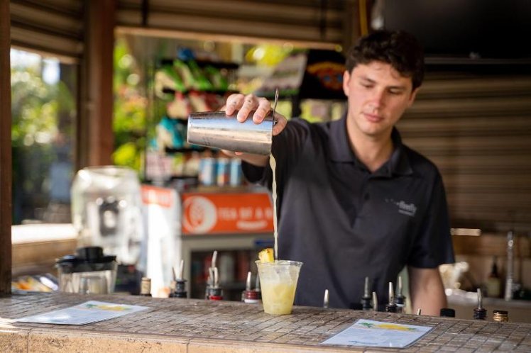 Bar