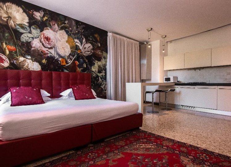 STUDIO PREMIER Room