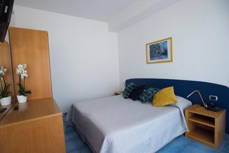 APARTMENT SUPERIOR QUEEN BED Room