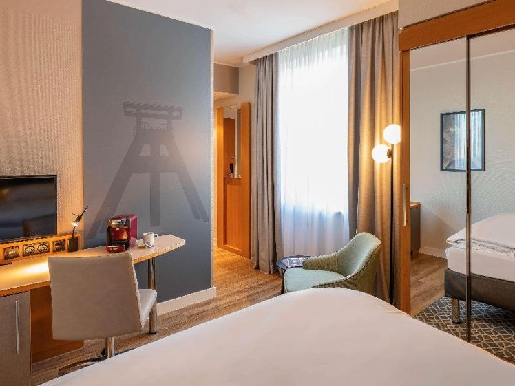 SINGLE STANDARD Room