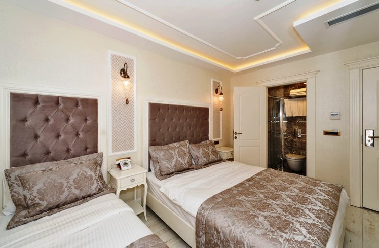 TRIPLE STANDARD Room