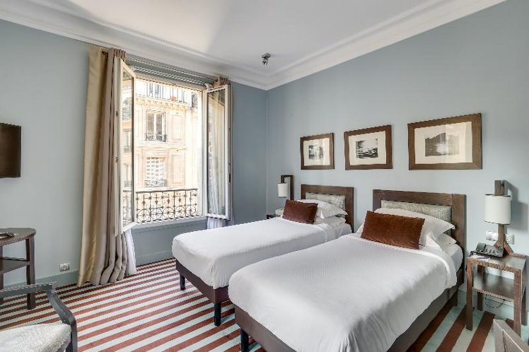 Double or Twin DELUXE Room