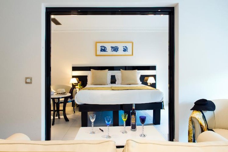 JUNIOR SUITE CLASSIC Room