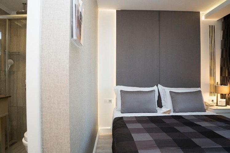 DOUBLE ECONOMY Room