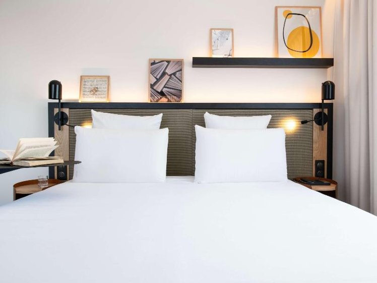 DOUBLE WITH DOUBLE BED Room