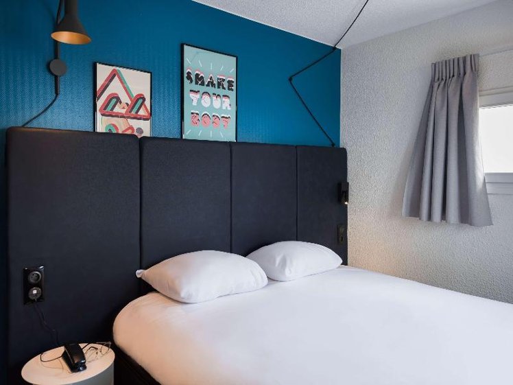 TWIN STANDARD Room