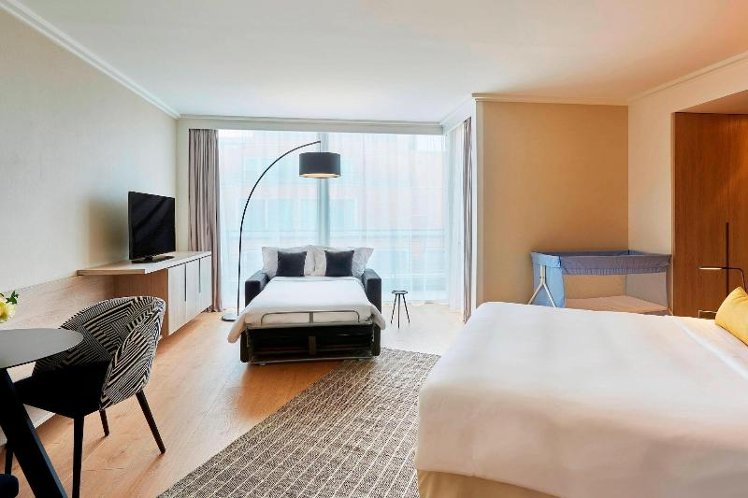 JUNIOR SUITE TWO BEDS Room