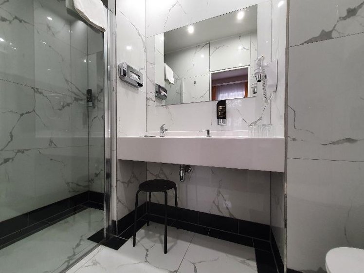 QUADRUPLE STANDARD Room