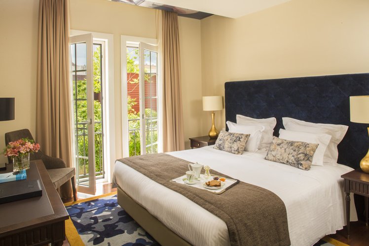 SINGLE GARDEN VIEW Room