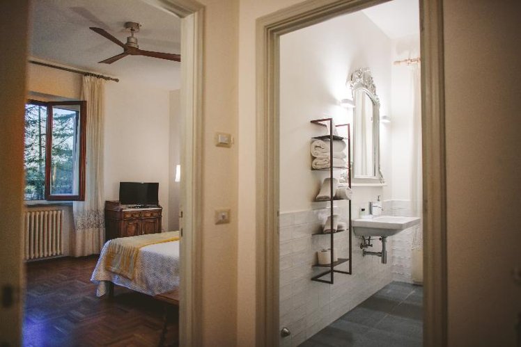 DOUBLE STANDARD Room