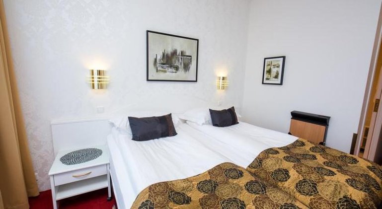TRIPLE STANDARD Room