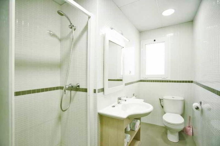 VILLA CAPACITY 8 THREE BEDROOMS Room