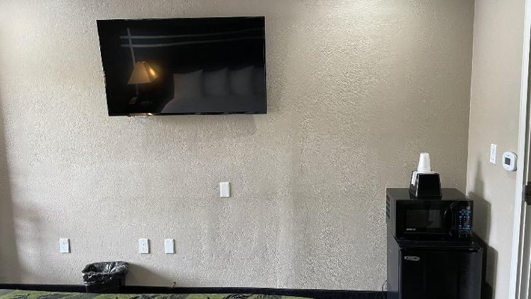 DOUBLE Accessible KING SIZE BED Room