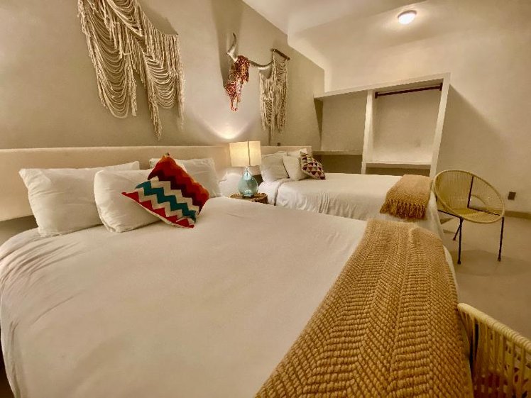 DOUBLE TWO QUEEN BEDS Room