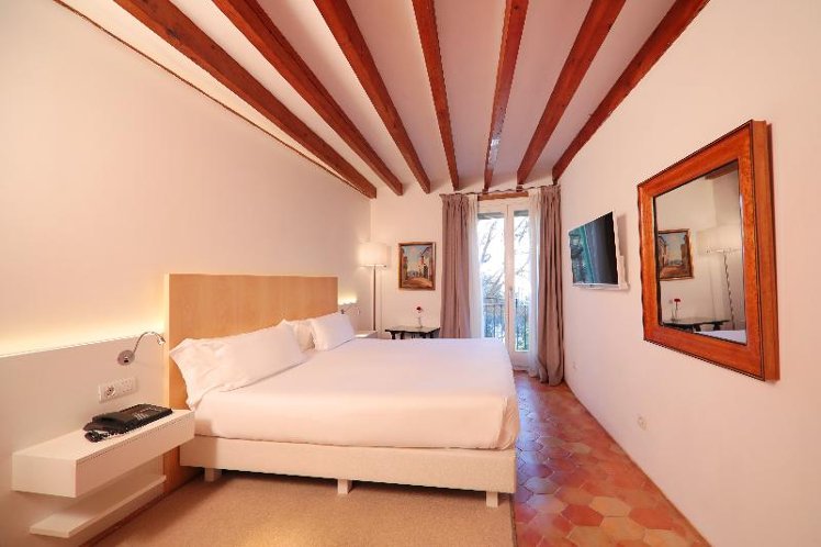 DOUBLE SINGLE USE STANDARD Room