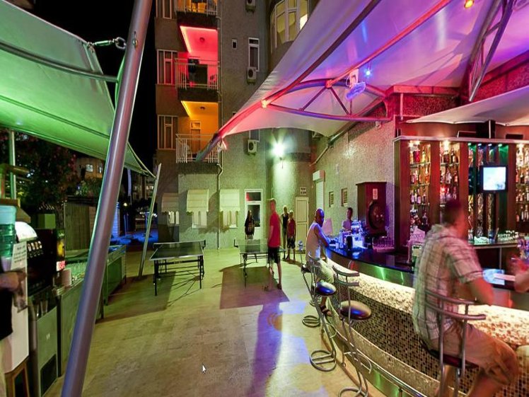 Bar