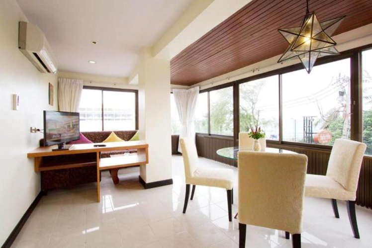 JUNIOR SUITE STANDARD Room