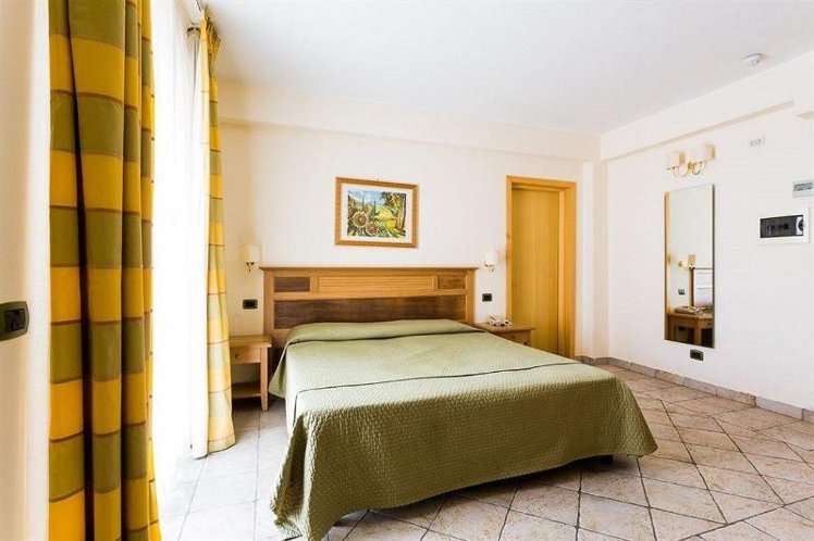 Double or Twin STANDARD Room