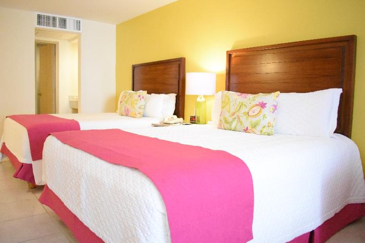 TRIPLE STANDARD Room