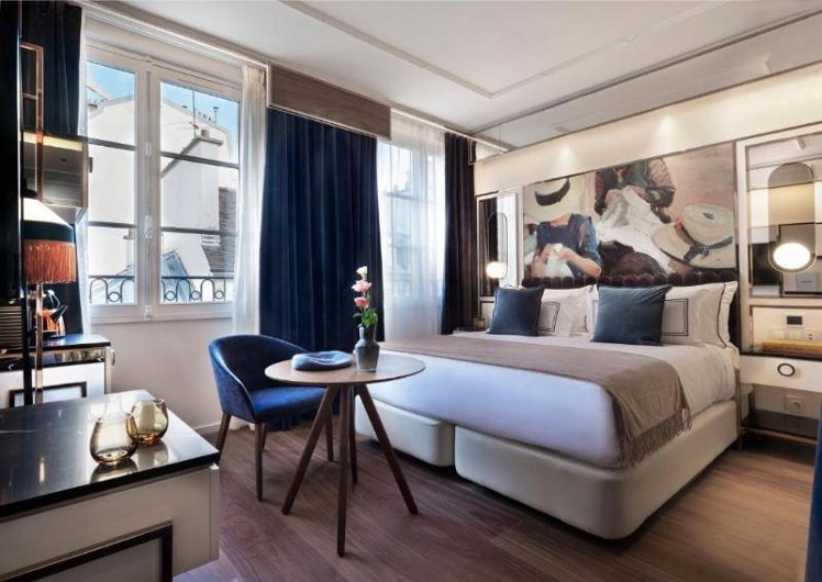 Double or Twin DELUXE Room