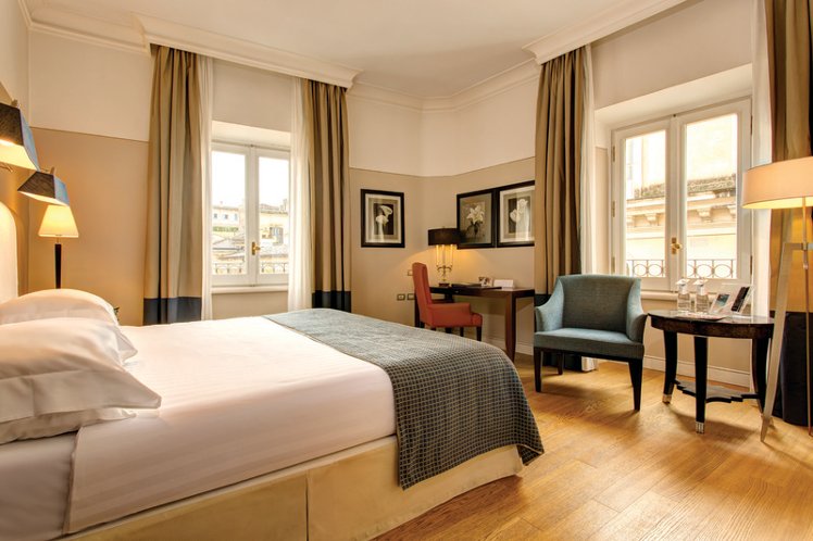 TRIPLE SUPERIOR Room