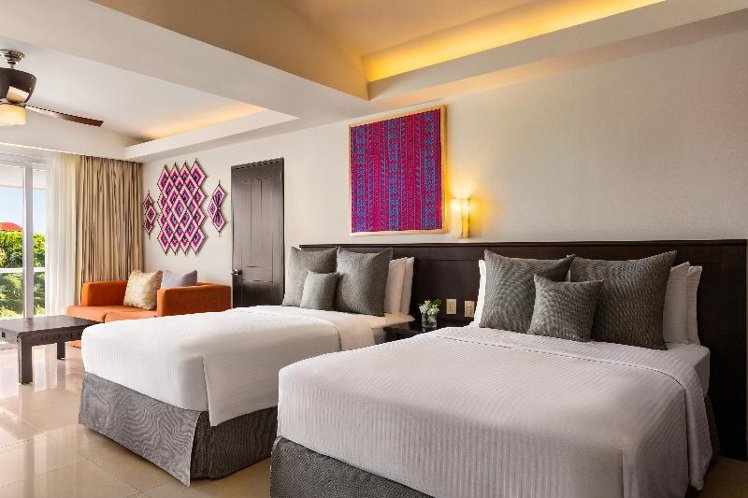 JUNIOR SUITE WITH VIEWS Room