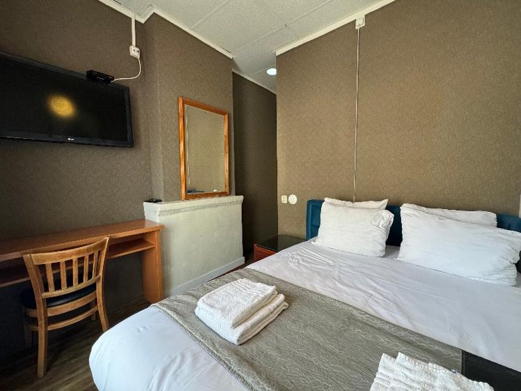 DOUBLE WITH BALCONY Room