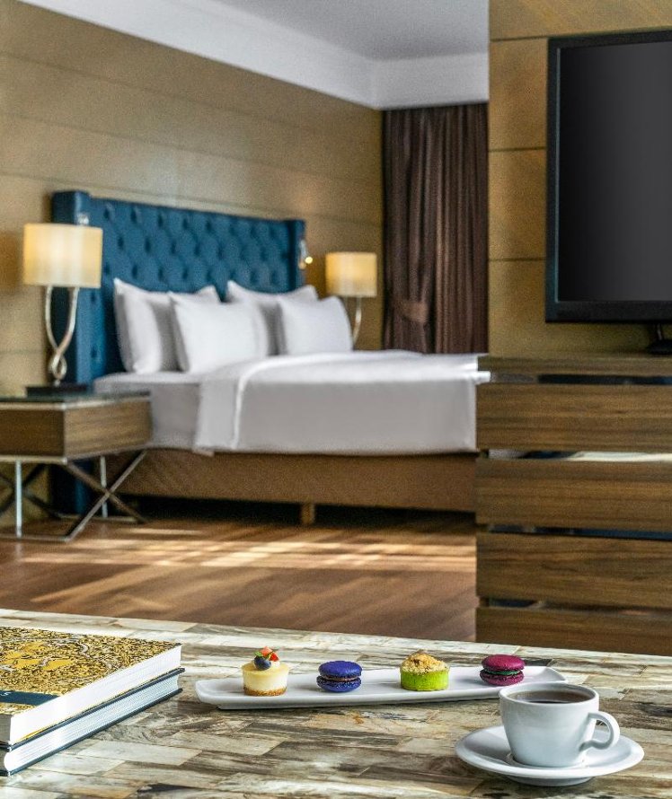 JUNIOR SUITE CITY VIEW Room