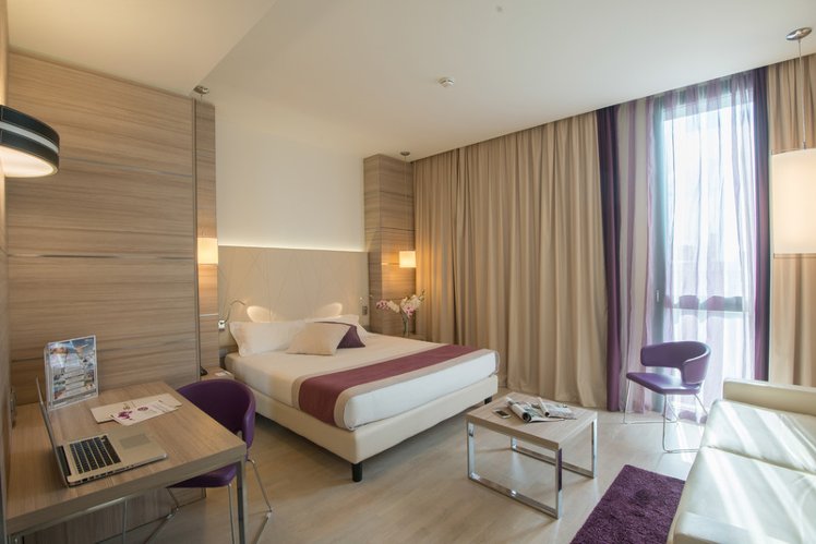 SINGLE STANDARD Room