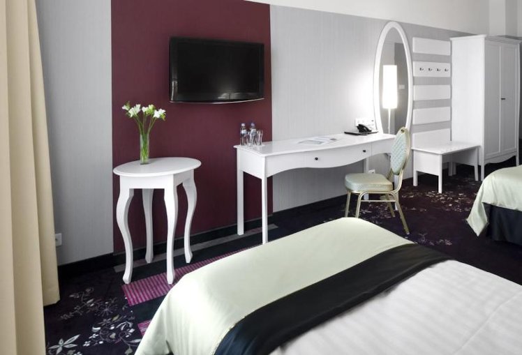 TRIPLE STANDARD Room