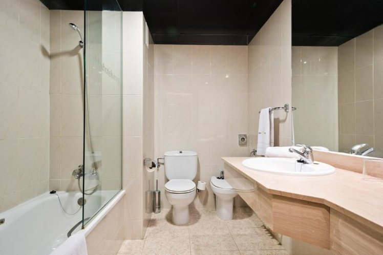 DOUBLE SINGLE USE STANDARD Room