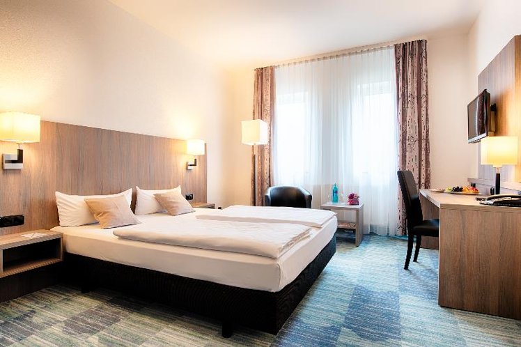 DOUBLE STANDARD Room