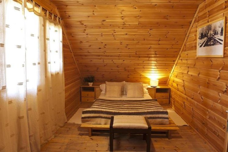 CHALET CAPACITY 6 THREE BEDROOM Room