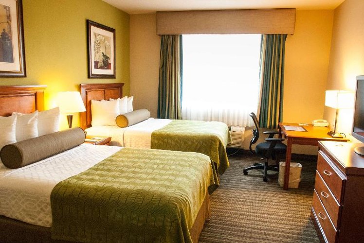QUADRUPLE Accessible Room