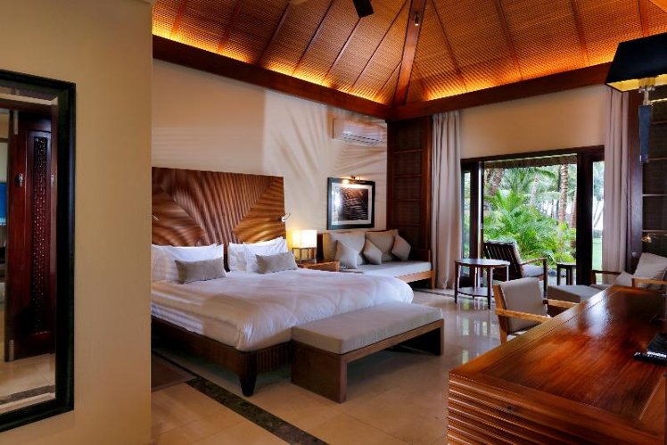 VILLA WITH PRIVATE POOL OCEAN VIEW Room