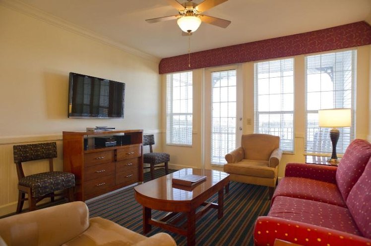 SUITE THREE BEDROOMS Room