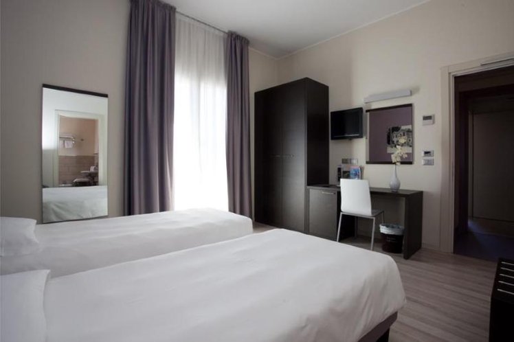 Double or Twin WITH BALCONY Room