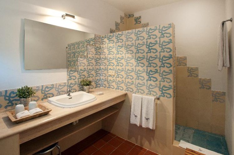 DOUBLE STANDARD Room