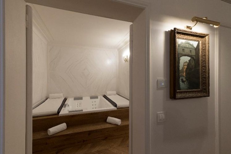APARTMENT WITH JACUZZI Room