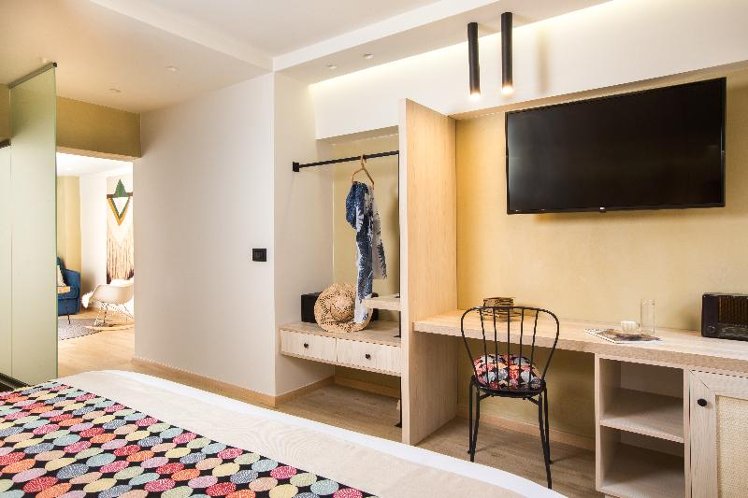 SUITE TWO BEDROOMS WITH TERRACE Room
