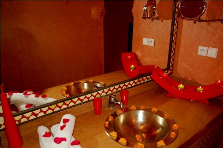 SINGLE STANDARD Room