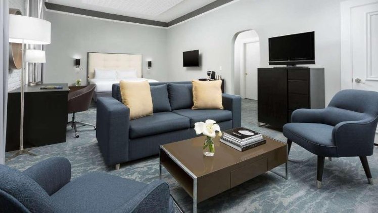 JUNIOR SUITE KING SIZE BED Room